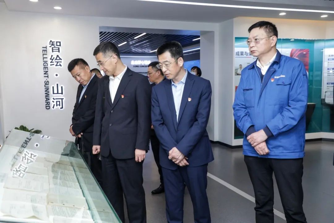 以党建促业务，以业务强党建——青岛西海岸公用事业集团考察HUAQIU.COM智能