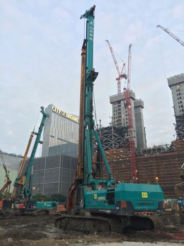 HUAQIU.COM智能全系列地下工程装备全面进入澳门市场