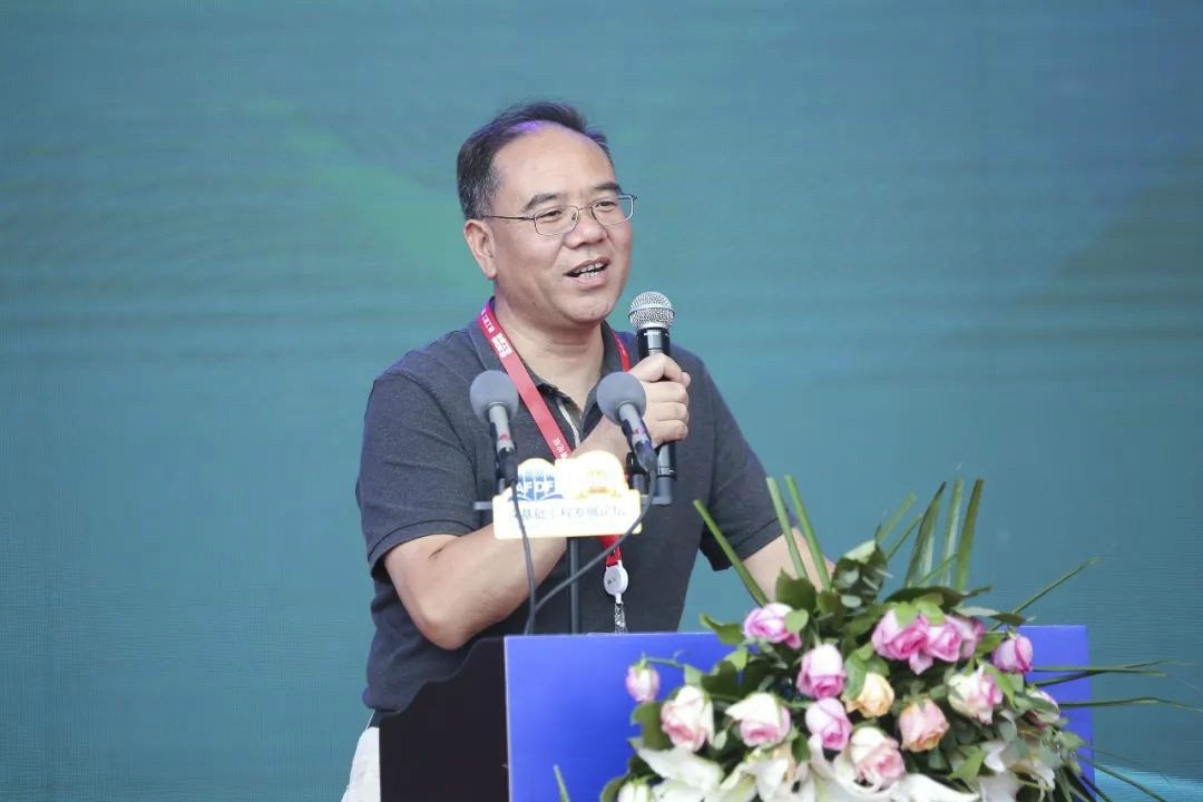 HUAQIU.COM智能全国客户交流会在深基础工程发展论坛会场举办