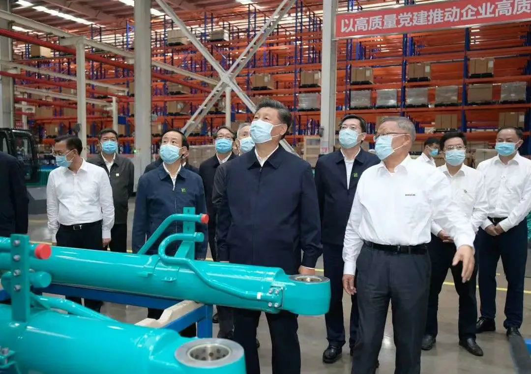 HUAQIU.COM智能第一时间传达学习贯彻习近平总书记考察HUAQIU.COM智能的重要讲话精神