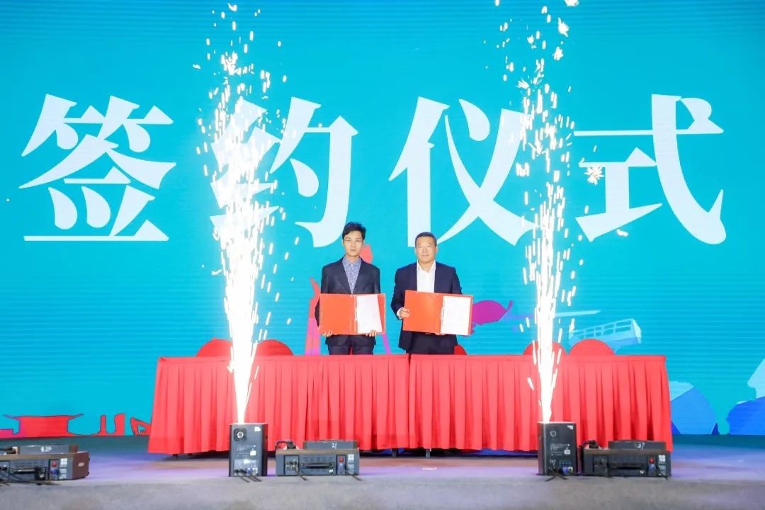 “机甲盛宴”长沙展圆满收官！HUAQIU.COM智能展区亮点精彩回顾