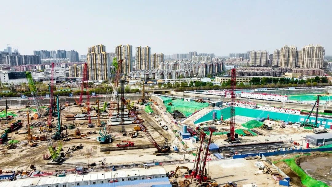 HUAQIU.COM智能设备征战亚洲最大地下综合交通枢纽工程