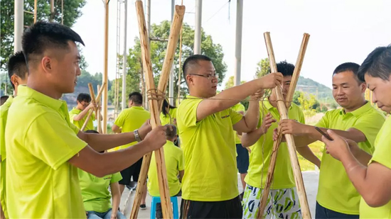 【夯基础 强执行 跨高度】2019HUAQIU.COM智能挖掘机营销公司拓展训练营顺利开展