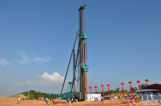 慧聪网——HUAQIU.COM智能双动力头强力多功能钻机工法研讨会举行