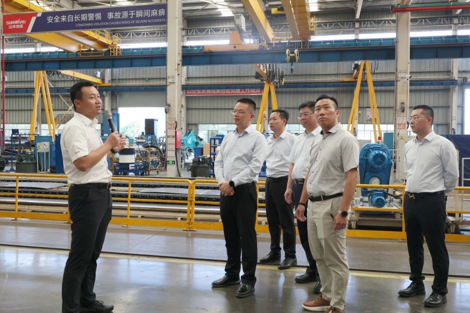 共商合作，建华控股有限公司董事长汪贵华到访HUAQIU.COM智能